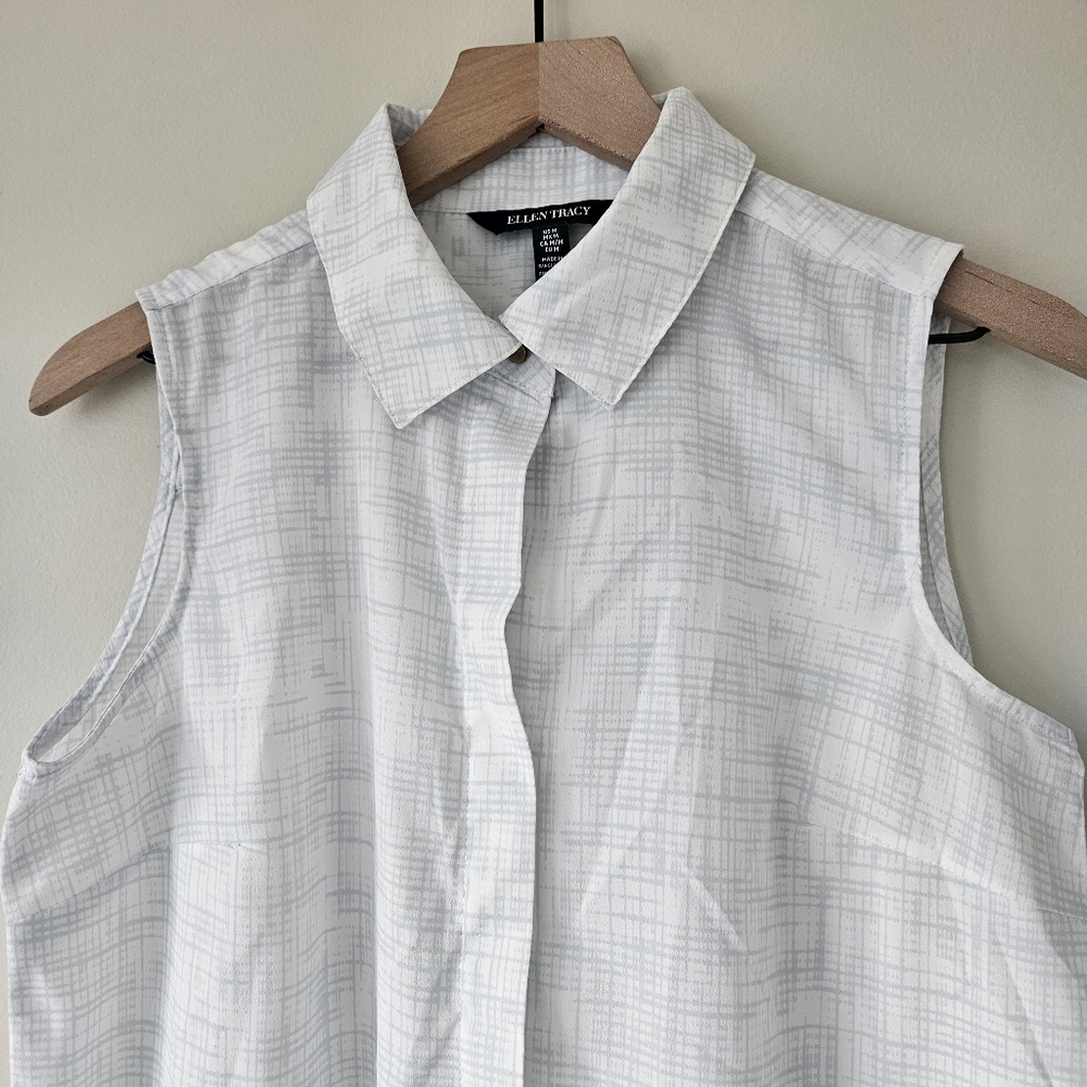 Ellen Tracy Sleeveless Button Down Collared Blouse - image 5